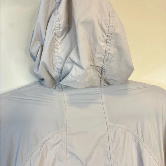 Lululemon Lightweight Jacket - Picture 5 of 6
